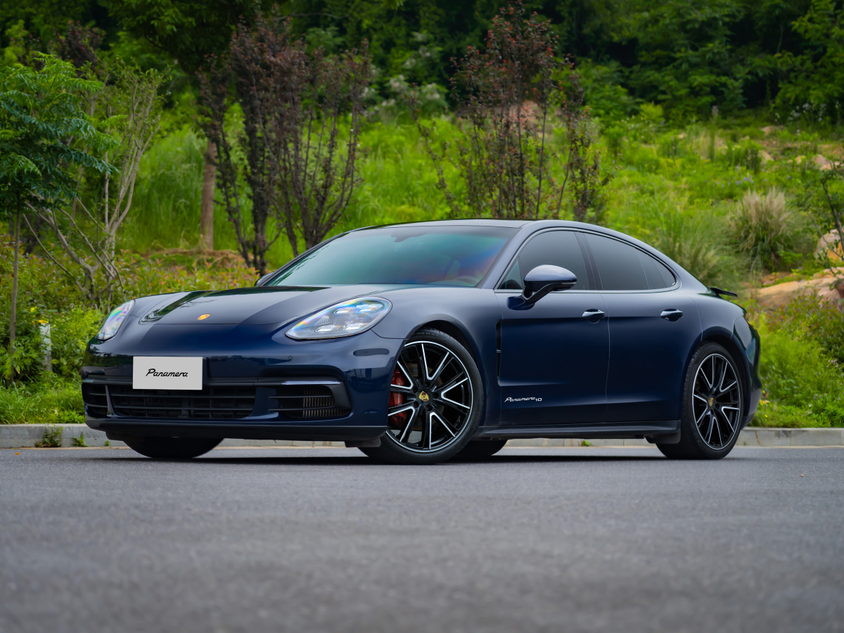 保時(shí)捷 Panamera  2019款 Panamera 十周年紀(jì)念版 2.9T圖片