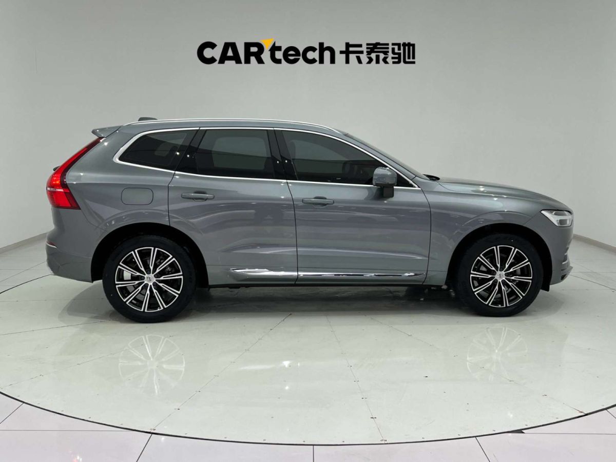 沃爾沃 XC60  2021款 T5 四驅(qū)智遠(yuǎn)豪華版圖片