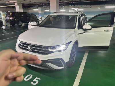 2022年09月 大众 途观L 330TSI 自动两驱舒享版图片