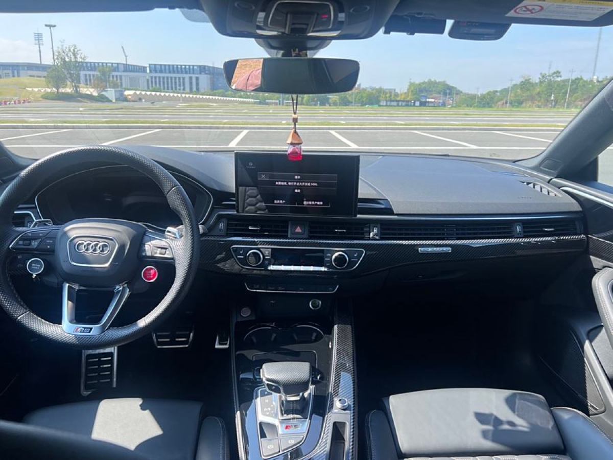 奧迪 奧迪RS 5  2021款 RS5 Coupe 暗金版圖片