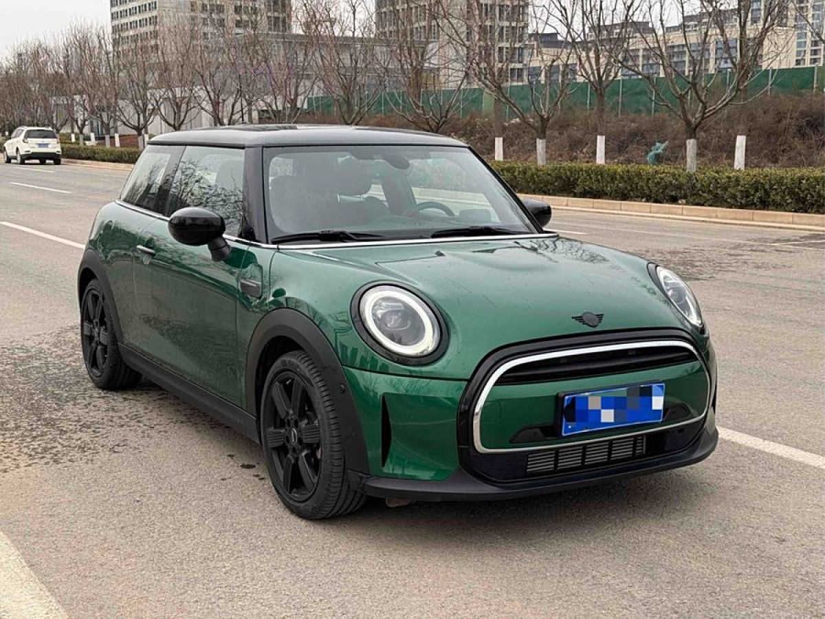 MINI MINI  2023款 改款 1.5T COOPER 藝術(shù)家圖片