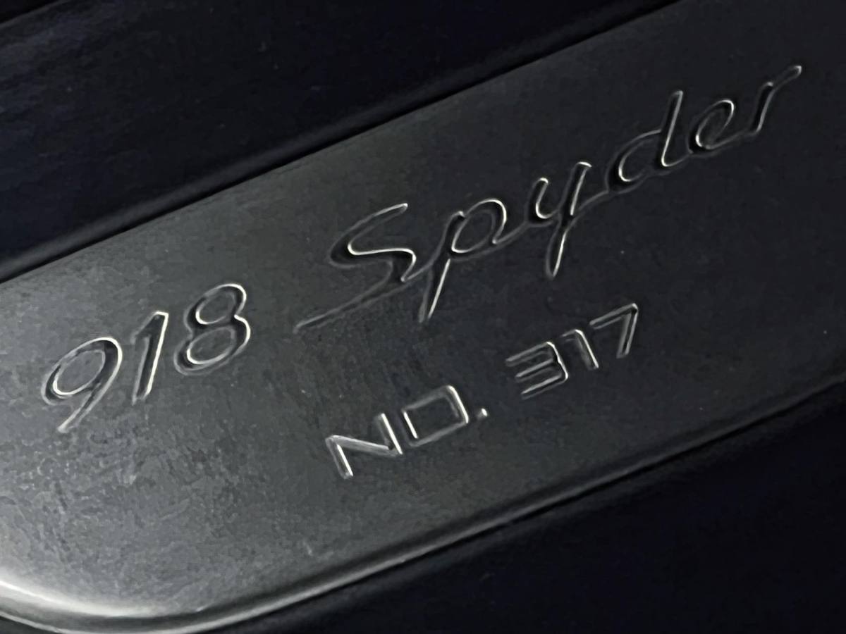 保时捷 918 Spyder  2014款 4.6L图片