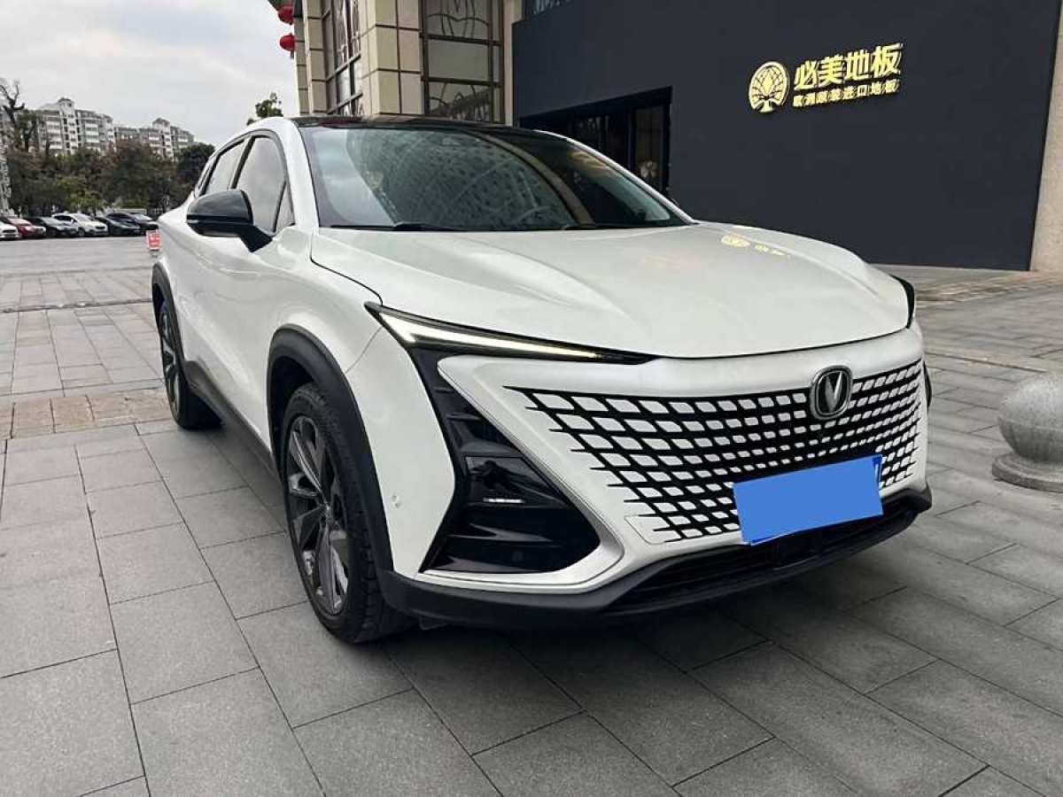 長(zhǎng)安 UNI-T  2020款 1.5T 旗艦型圖片