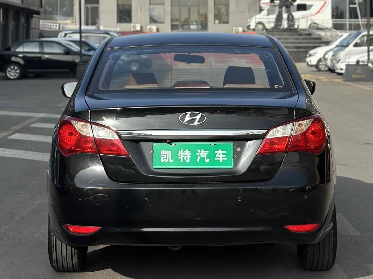 現(xiàn)代 悅動  2011款 1.6L 手動豪華型圖片