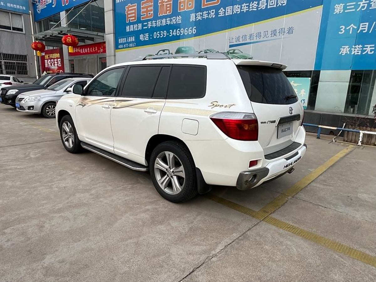 豐田 漢蘭達(dá)  2011款 2.7L 兩驅(qū)7座豪華導(dǎo)航版圖片