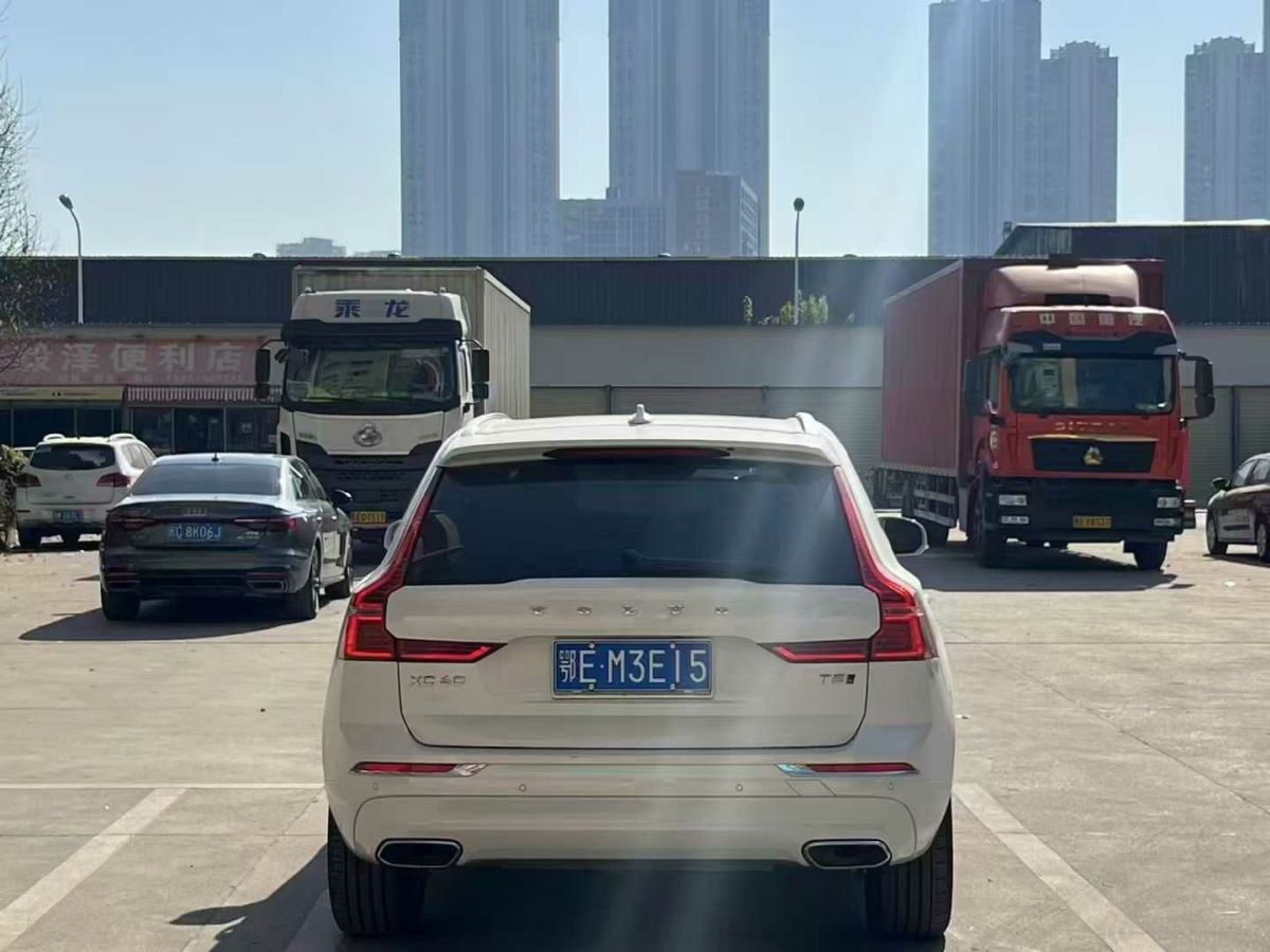 沃爾沃 XC60  2020款 T4 智行豪華版圖片