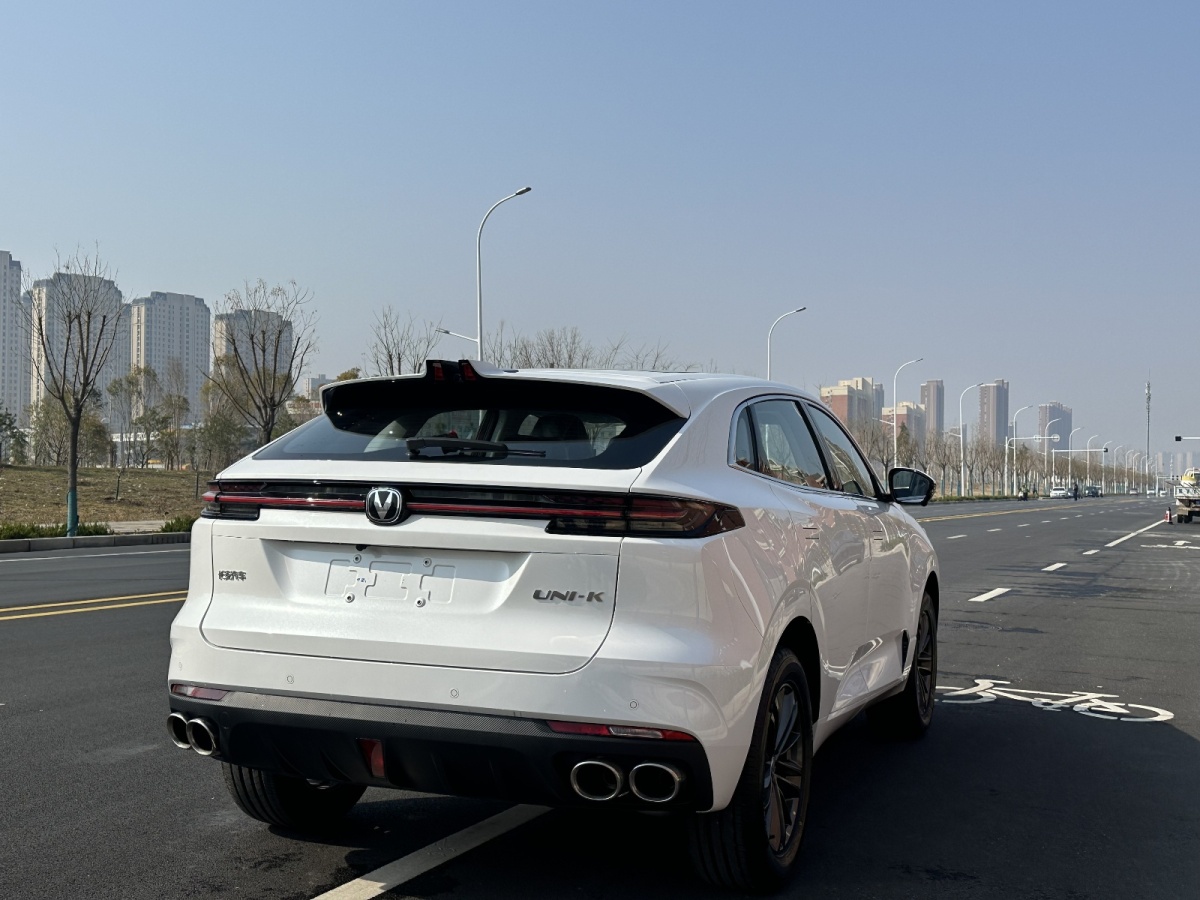 長(zhǎng)安 長(zhǎng)安UNI-K  2024款 2.0T 兩驅(qū)悅尚型圖片