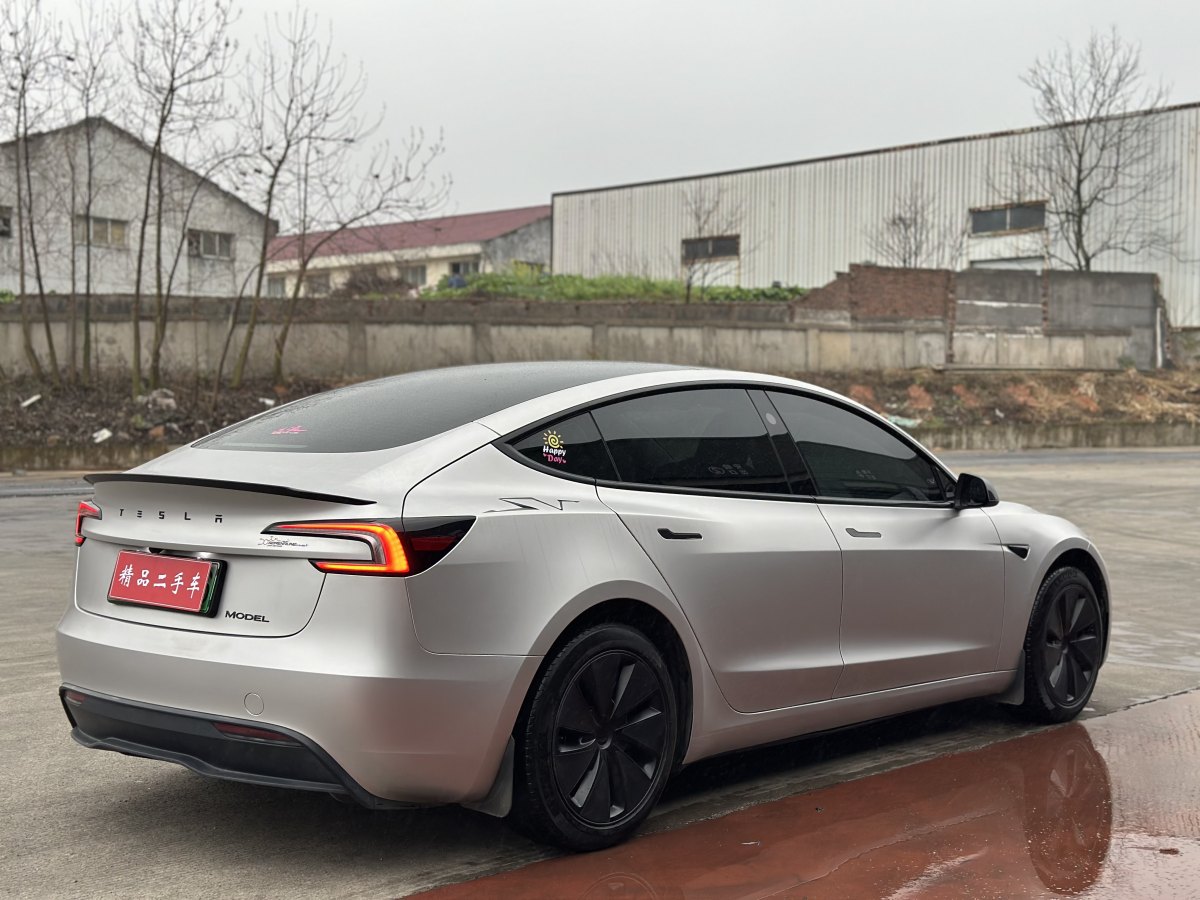 特斯拉 Model 3  2023款 煥新版 后輪驅(qū)動圖片