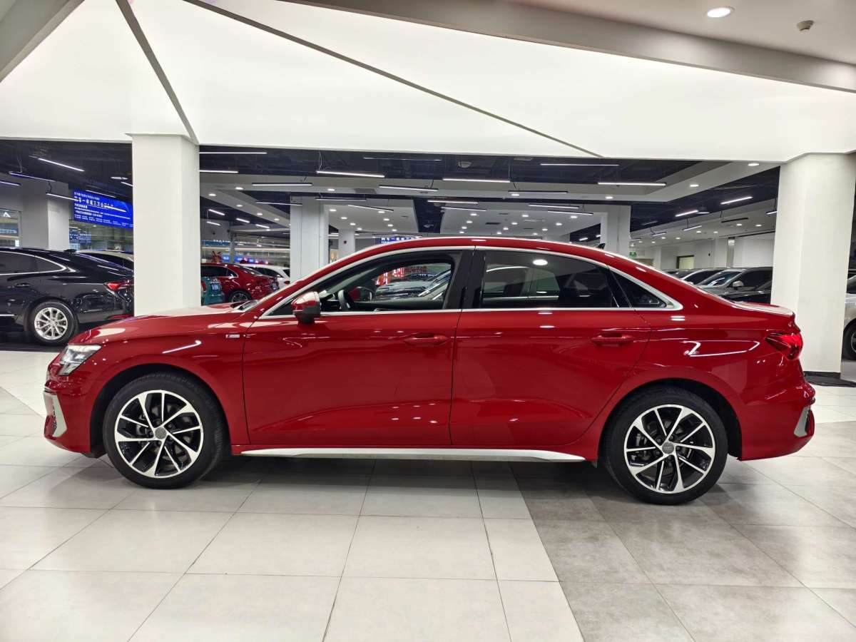 奧迪 奧迪A3  2021款 Sportback 35 TFSI 進(jìn)取致雅型圖片