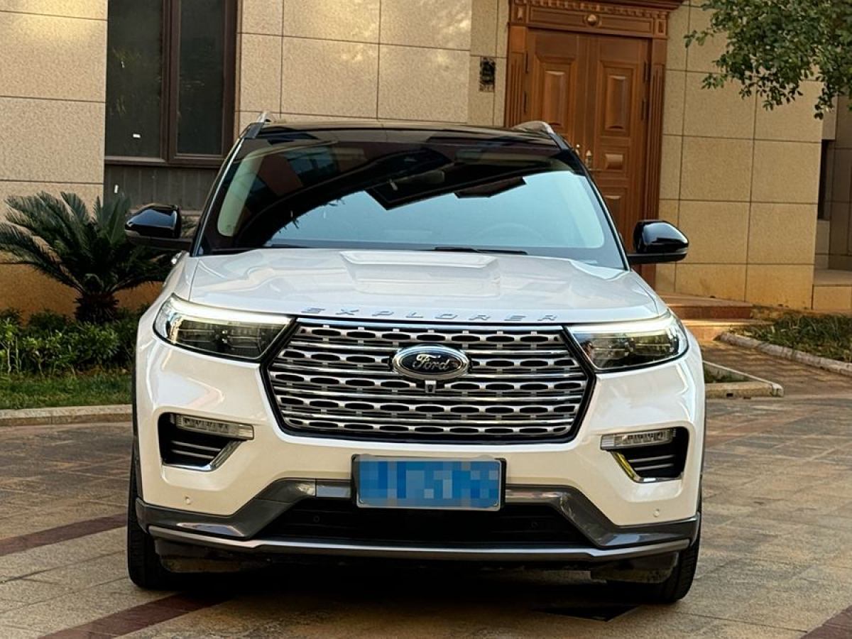 福特 探險(xiǎn)者  2023款 EcoBoost 285 四驅(qū)鈦金版 6座圖片