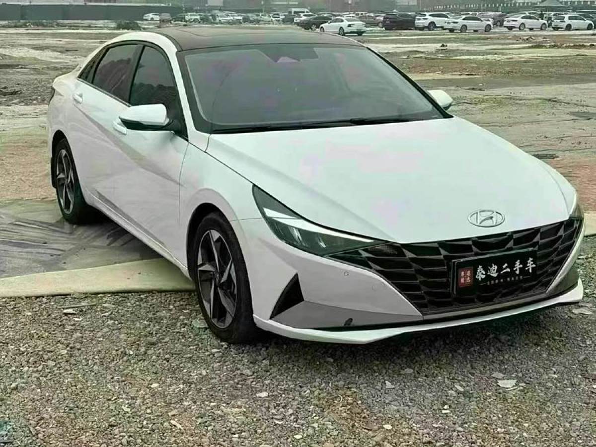 現(xiàn)代 伊蘭特  2023款 1.5L CVT LUX尊貴版圖片