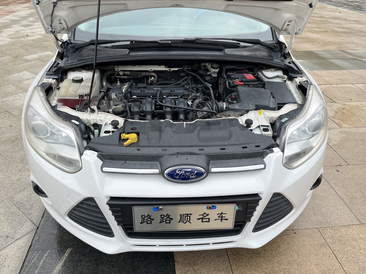 福特 福克斯  2012款 三廂 1.6L 自動(dòng)舒適型圖片