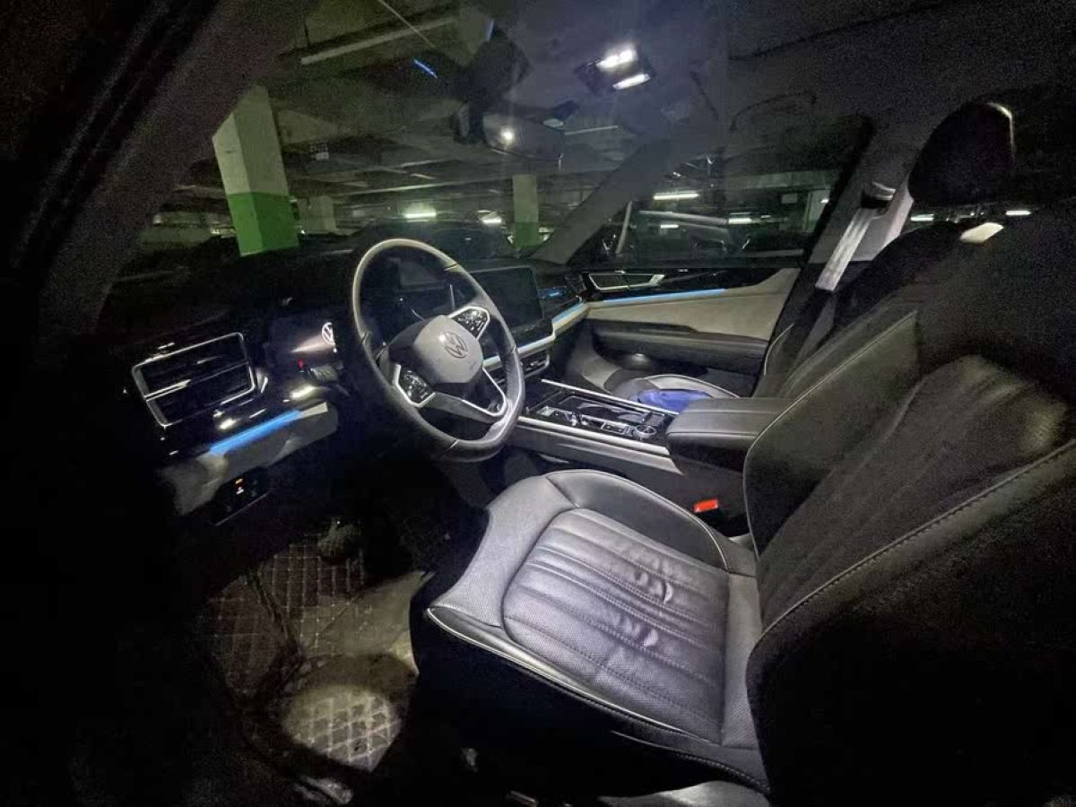 大眾 途昂  2023款 改款 380TSI 四驅(qū)尊崇豪華版圖片