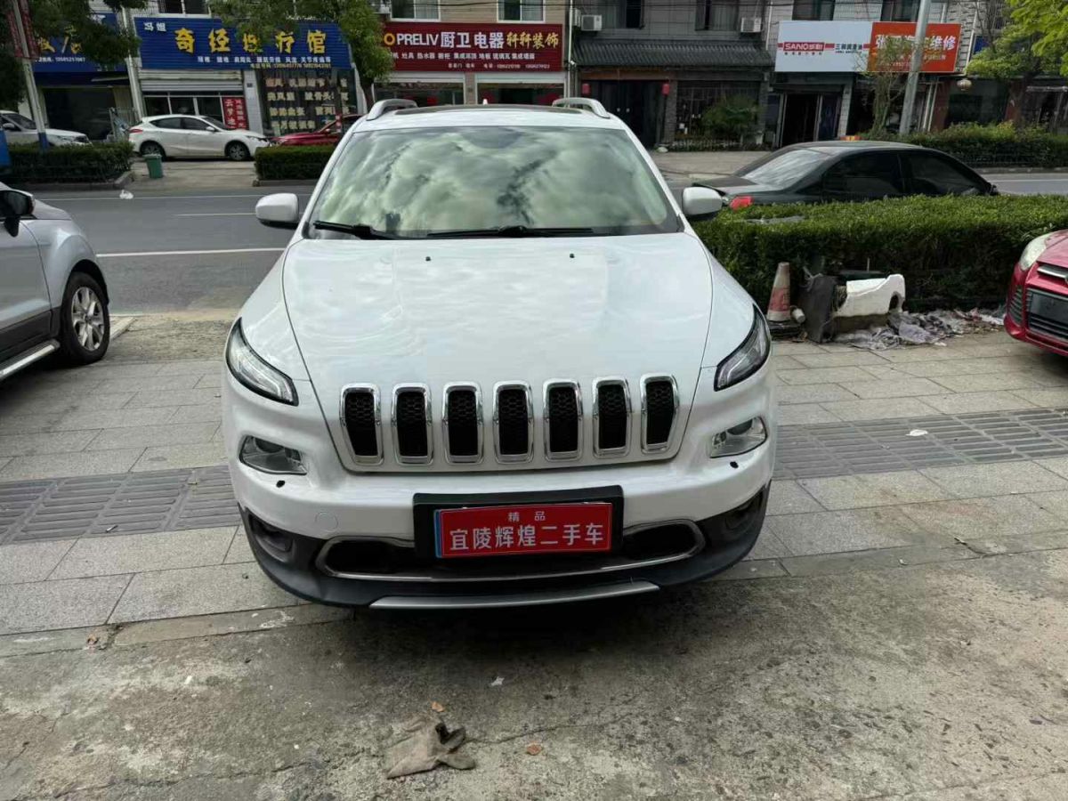 2015年1月Jeep 自由光  2015款 2.4L 精英版