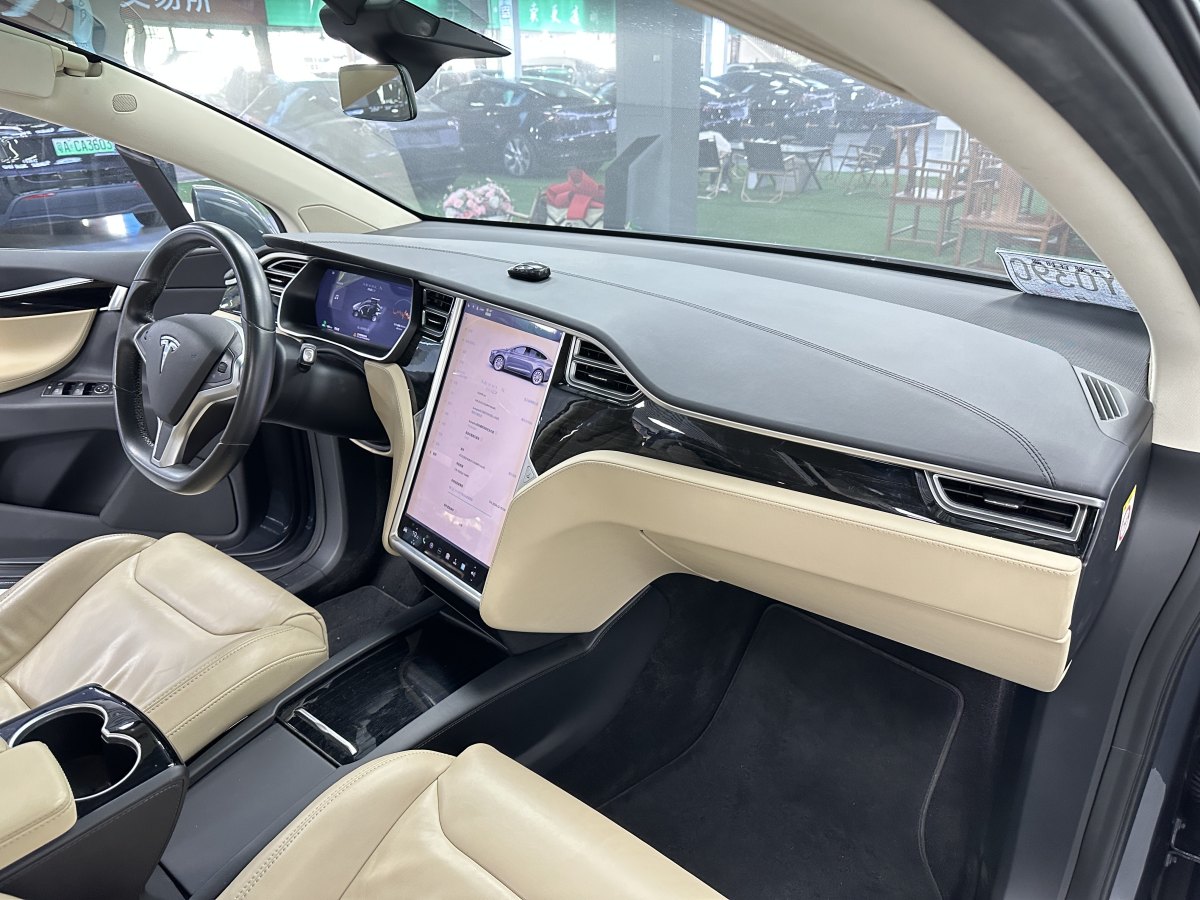 特斯拉 Model X  2016款 Model X 60D圖片