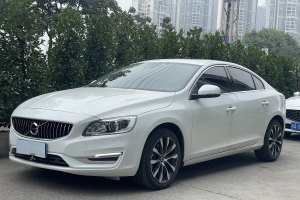 S60 沃爾沃 2.0T T5 個性運(yùn)動版(改款)