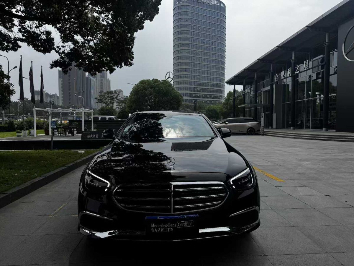 奔馳 奔馳E級(jí)  2022款 E 300 L 豪華型圖片
