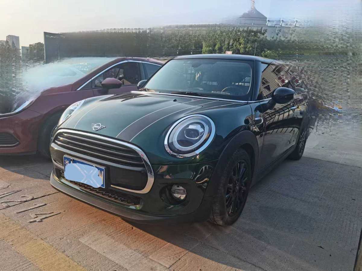 MINI COUNTRYMAN  2018款 1.5T COOPER 經(jīng)典派圖片