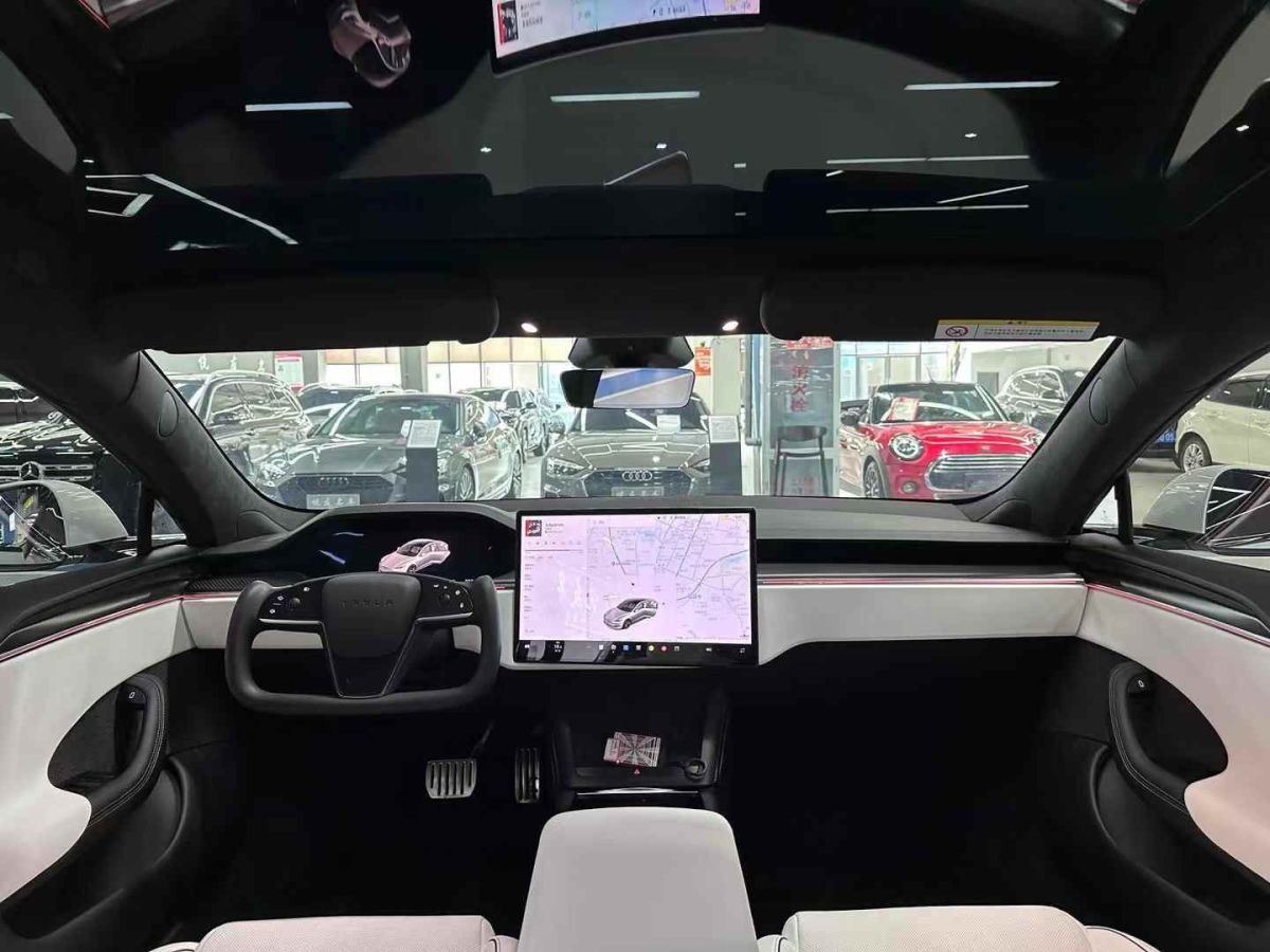 特斯拉 Model S  2023款 三電機(jī)全輪驅(qū)動(dòng) Plaid版圖片