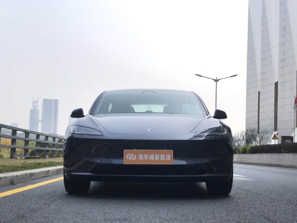 特斯拉 Model Y  2022款 改款 后輪驅(qū)動(dòng)版圖片