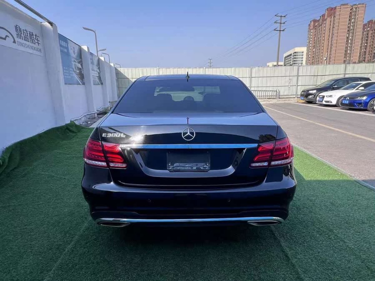 奔馳 奔馳E級  2014款 改款 E 300 L 運動豪華型圖片