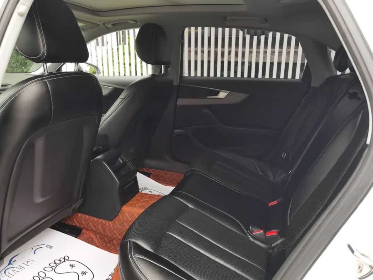 奧迪 奧迪A4L  2018款 30周年年型 40 TFSI 進(jìn)取型圖片