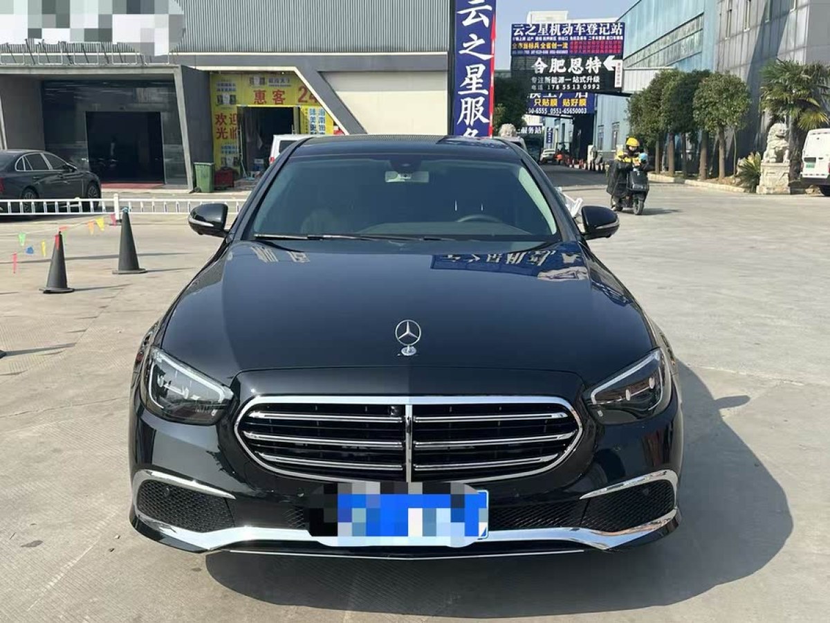 奔馳 奔馳E級  2018款 改款 E 300 L 豪華型圖片