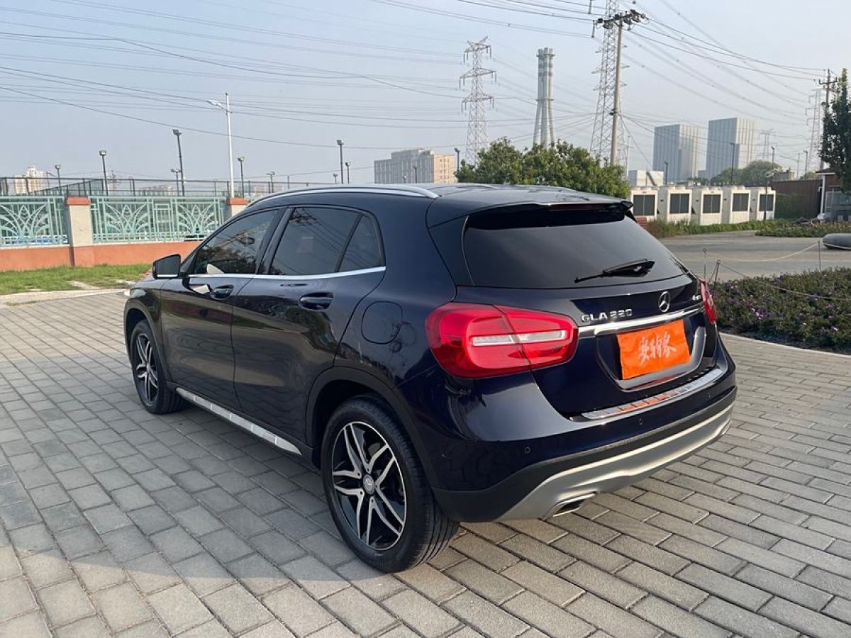 奔馳 奔馳GLA  2016款 GLA 220 4MATIC 時尚型圖片