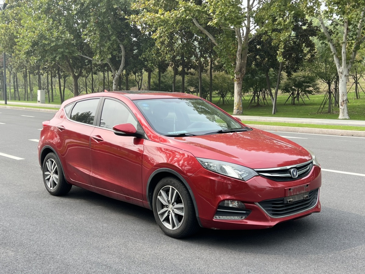 長(zhǎng)安 逸動(dòng)XT  2016款 1.6L 自動(dòng)俊酷型圖片