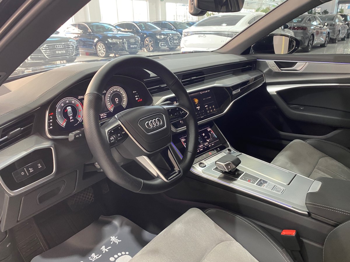 奧迪 奧迪A6L  2024款 40 TFSI 豪華動(dòng)感型圖片