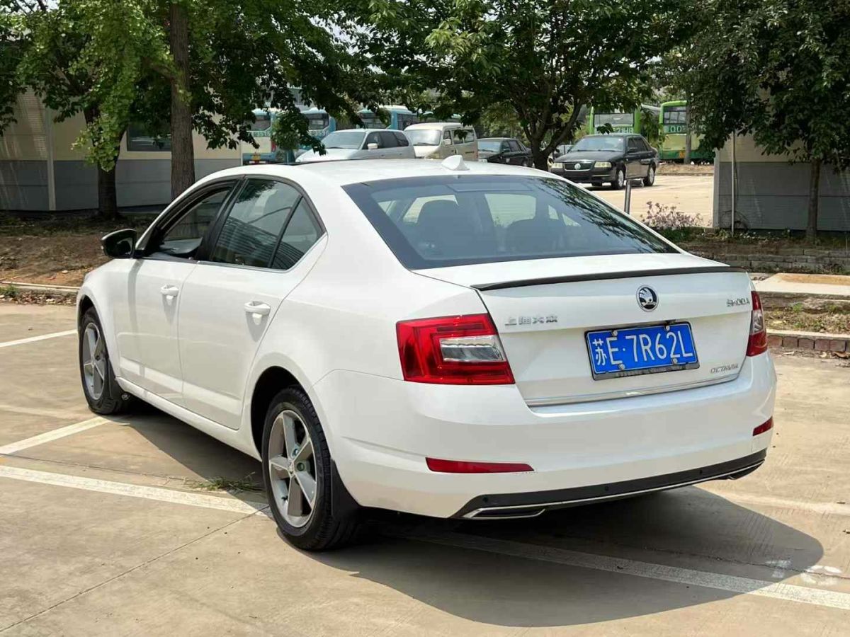 斯柯達(dá) 明銳  2016款 1.6L 手動(dòng)前行版圖片
