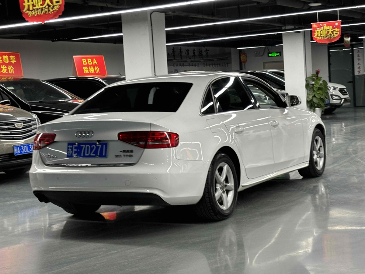 奧迪 奧迪A4L  2016款 30 TFSI 典藏版 自動(dòng)舒適型圖片