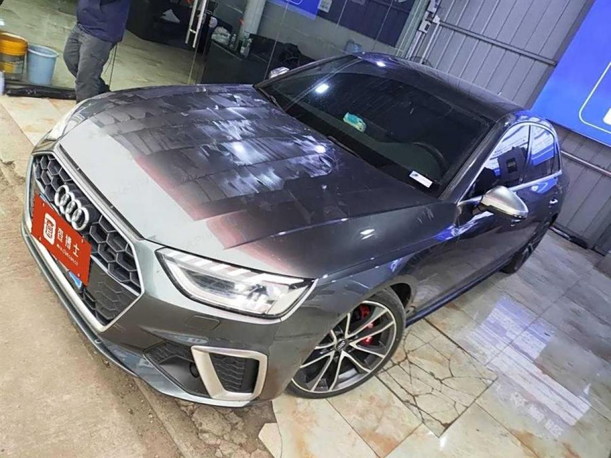 奧迪 奧迪A4L  2020款 45 TFSI quattro 臻選動感型圖片