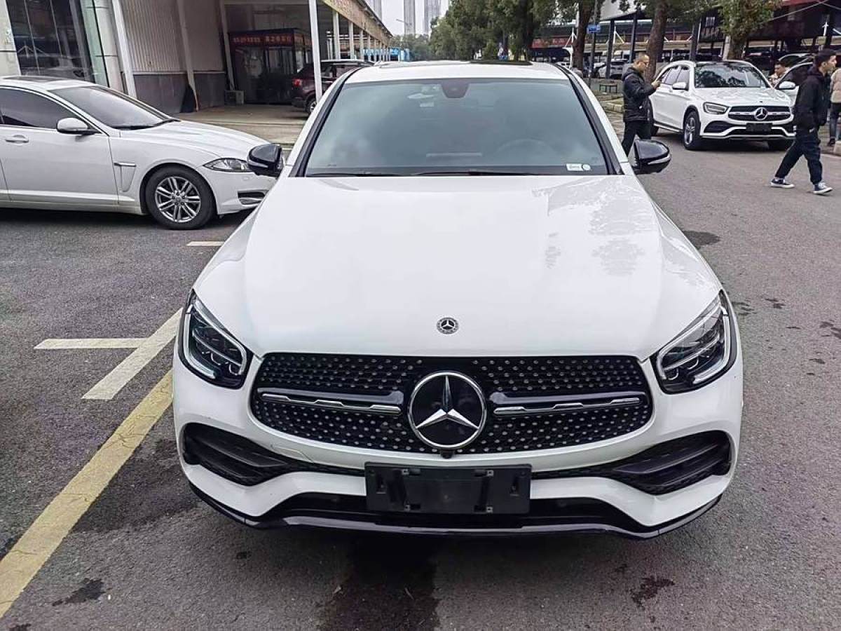 2019年7月奔馳 奔馳GLC  2023款 改款 GLC 260 4MATIC 轎跑SUV