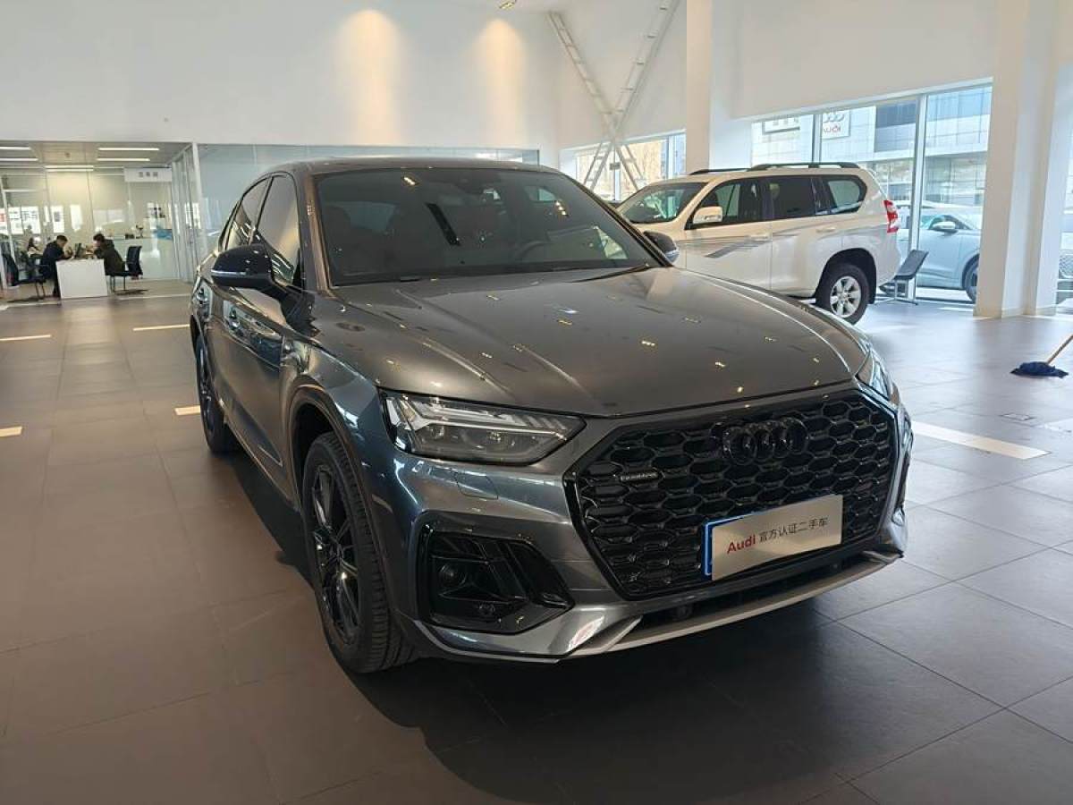 奧迪 奧迪Q5L Sportback  2022款 改款 45 TFSI 臻選型圖片