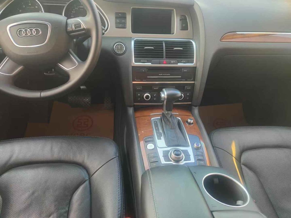 奧迪 奧迪Q7  2015款 Q7 35TDI quattro 卓越版圖片
