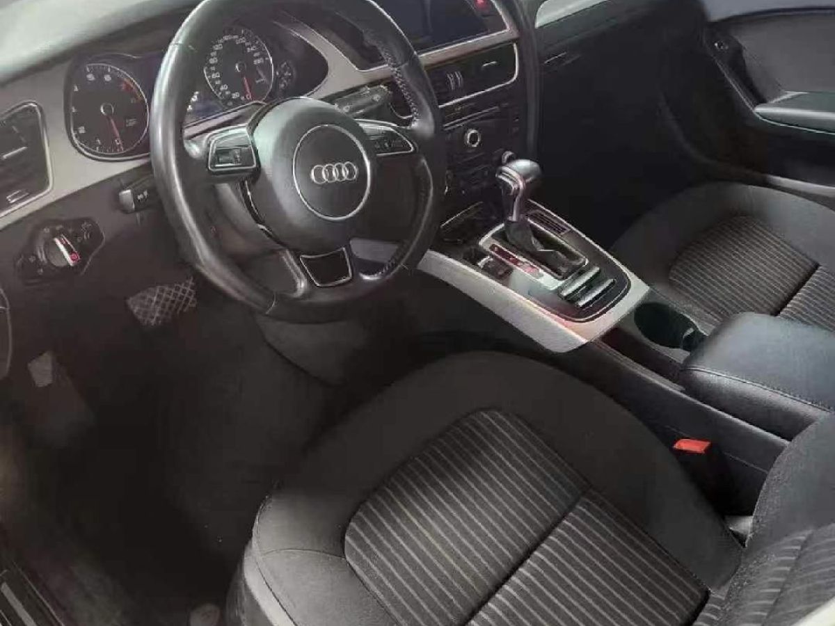 奧迪 奧迪A4L  2015款 A4L 1.8TFSI 30TFSI 舒適型圖片