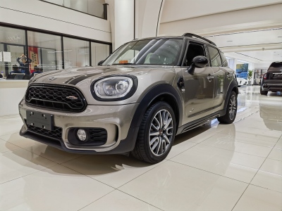 2019年6月 MINI COUNTRYMAN 1.5T COOPER ALL4 賽車手圖片