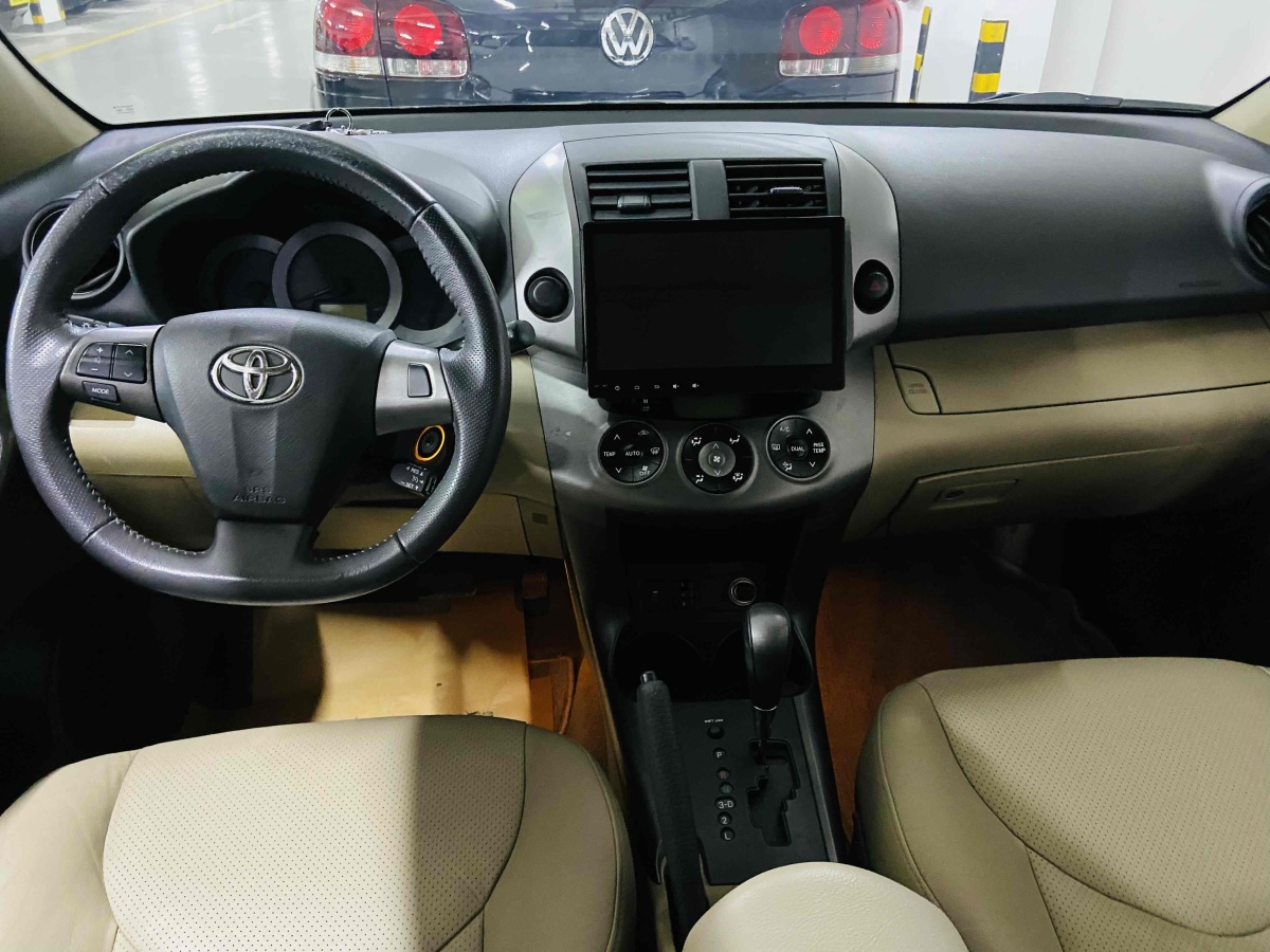 豐田 RAV4  2019款 榮放 2.0L CVT兩驅(qū)先鋒版圖片