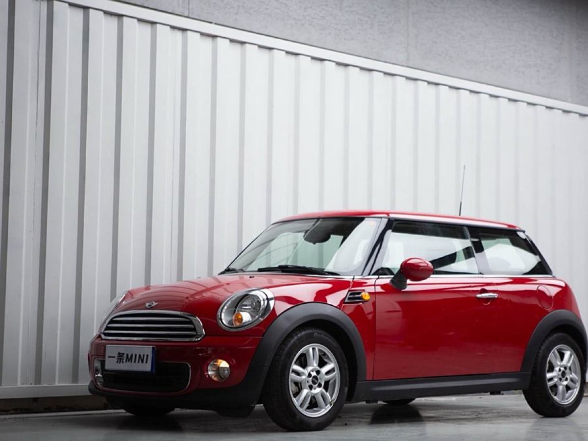 2013年5月MINI COUNTRYMAN  2011款 1.6L COOPER Fun