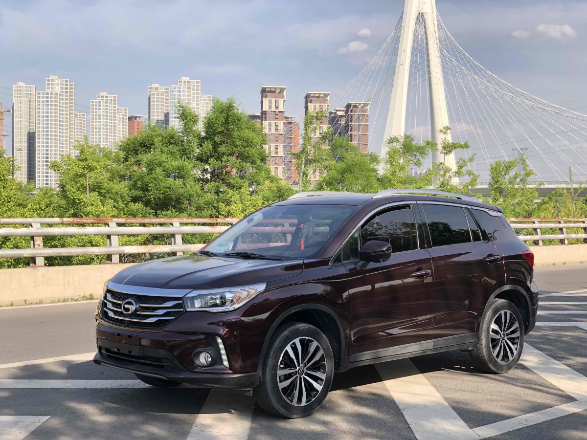 2018年8月廣汽傳祺 GS4  2017款 235T 自動兩驅(qū)豪華智聯(lián)版