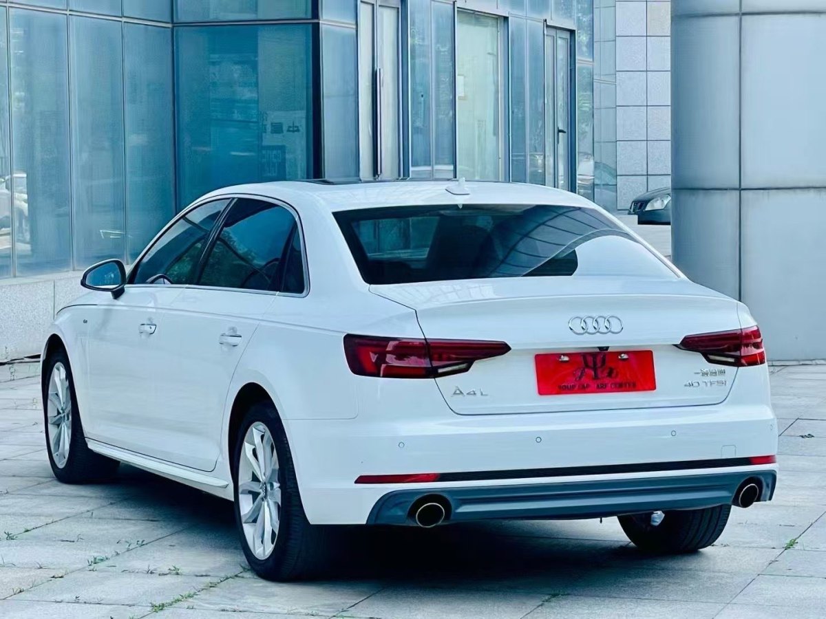 奧迪 奧迪A4L  2018款 30周年年型 40 TFSI 時尚型圖片