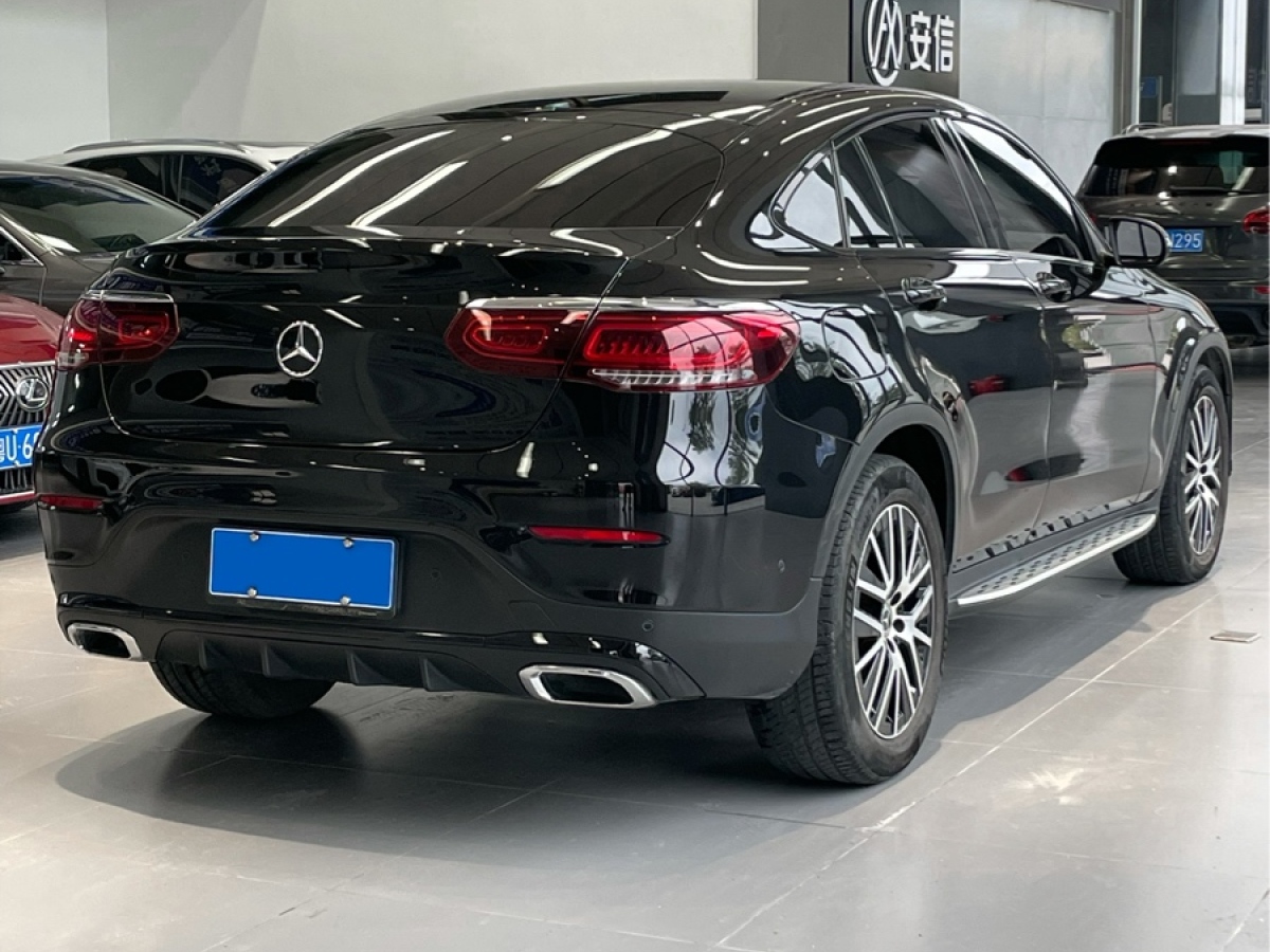 奔馳 奔馳GLC  2022款 改款 GLC 260 4MATIC 轎跑SUV圖片