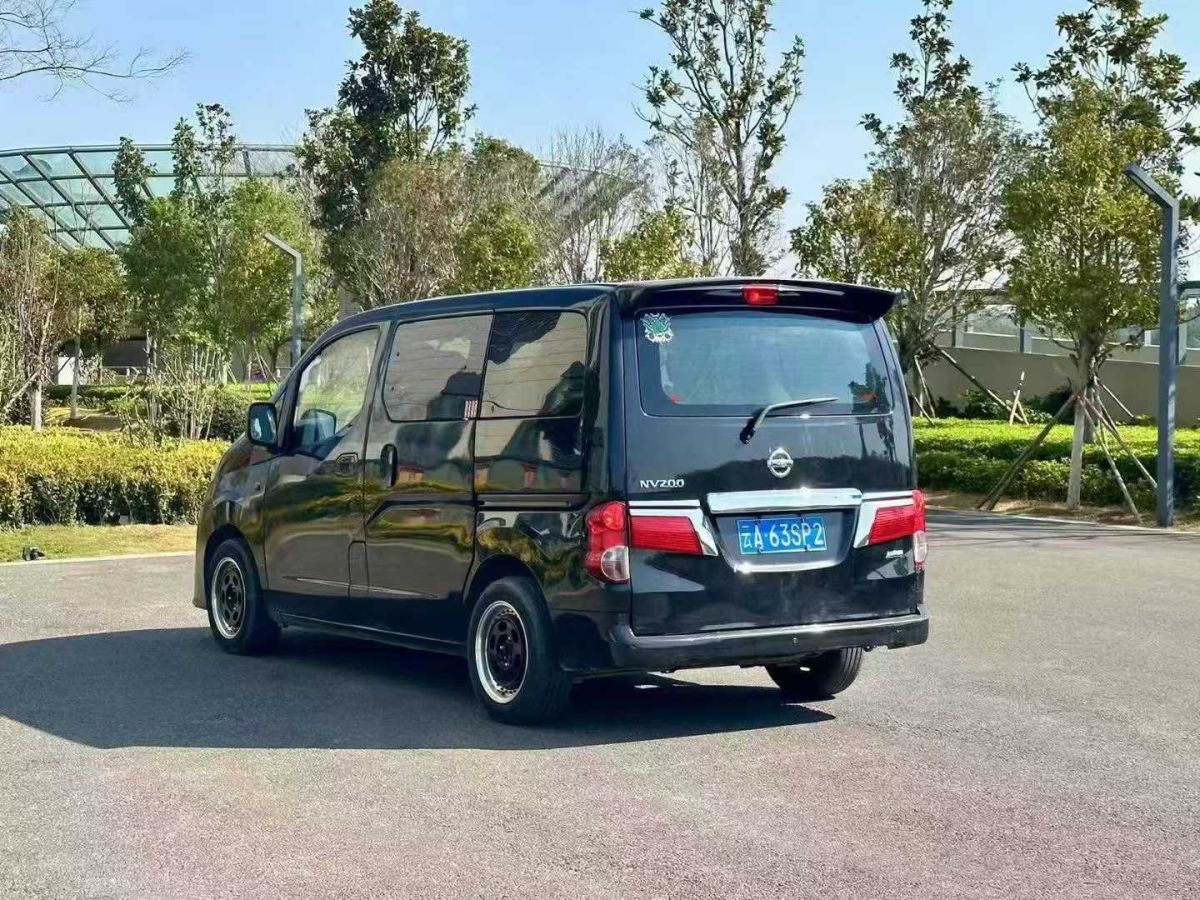 日產(chǎn) NV200  2014款 1.6L CVT尊享型 國IV圖片