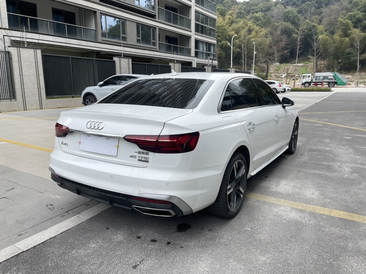 奧迪 奧迪A4L  2023款 40 TFSI 時尚動感型圖片