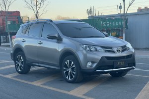 RAV4荣放 丰田 2.5L 自动四驱豪华版