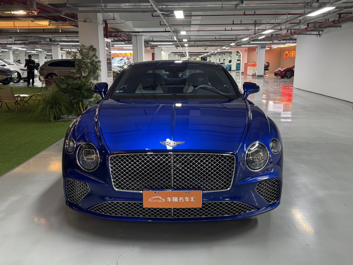 賓利 歐陸  2016款 4.0T GT V8 標(biāo)準(zhǔn)版圖片