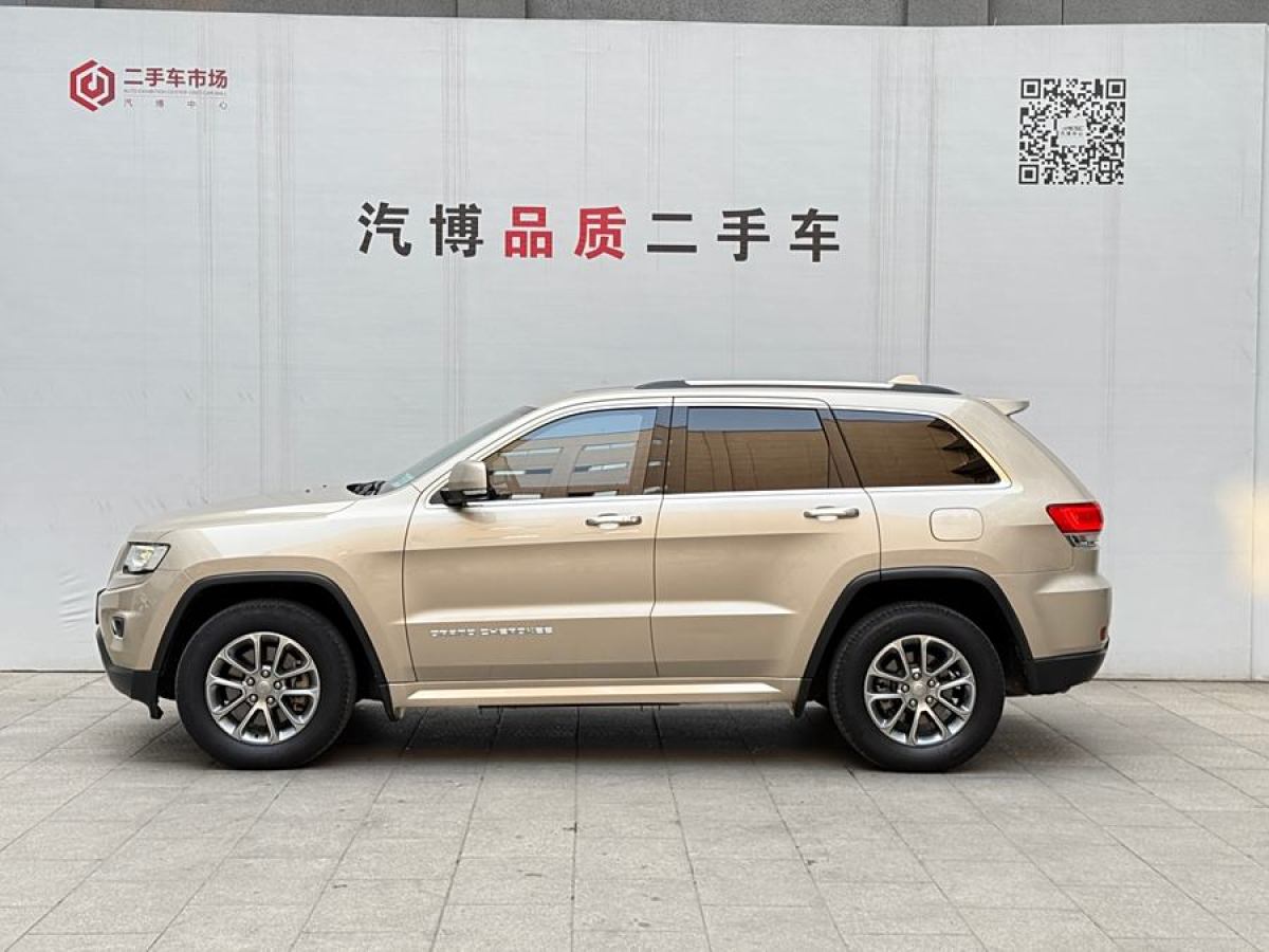 Jeep 大切諾基  2015款 3.0TD 柴油 舒享導(dǎo)航版圖片