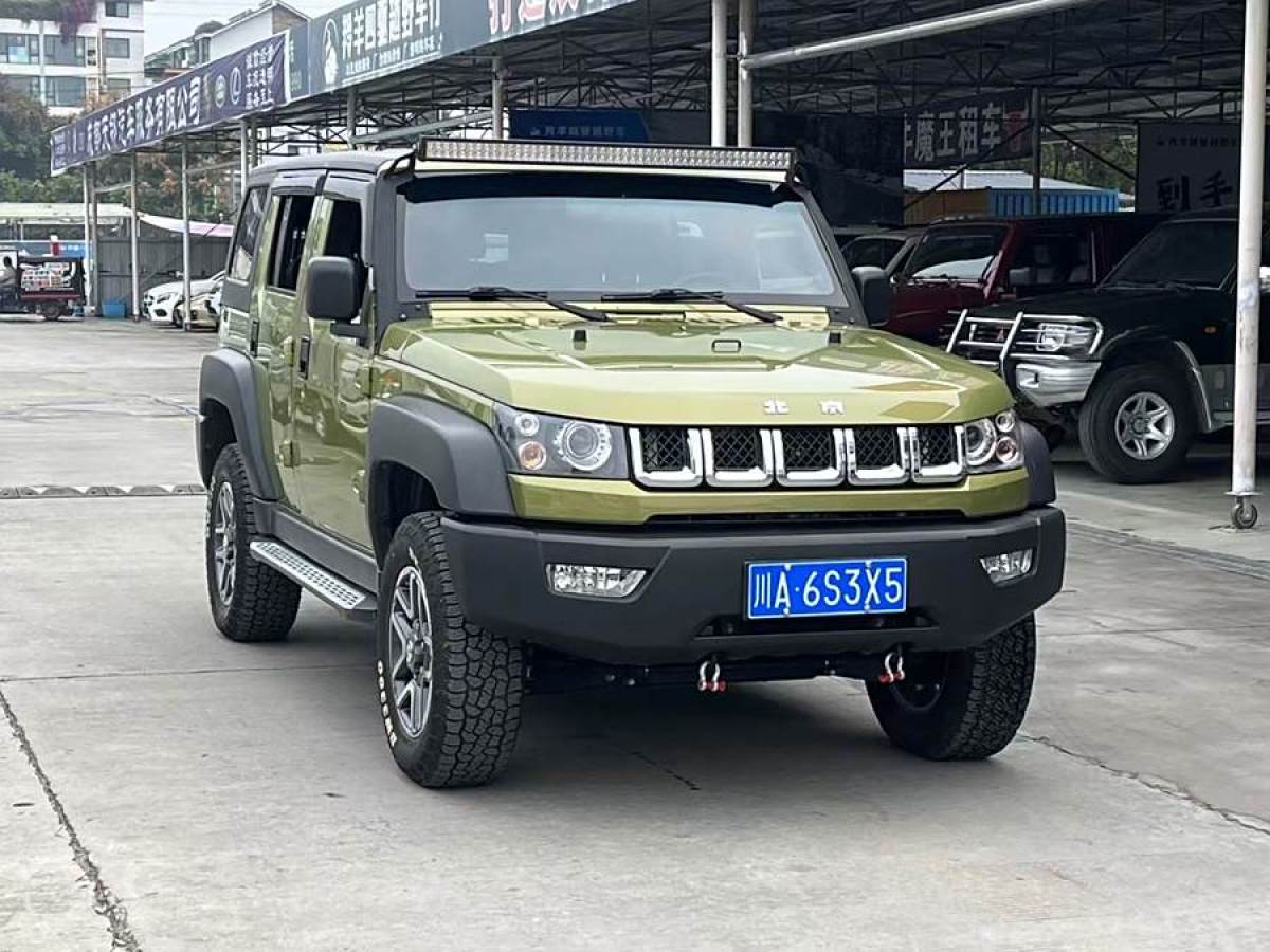 北京 BJ40  2016款 40L 2.3T 自動(dòng)四驅(qū)尊享版圖片