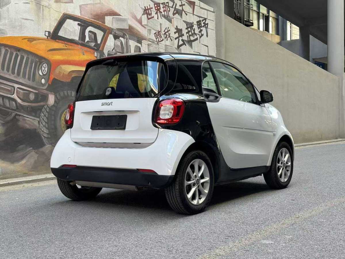 smart fortwo  2015款 1.0L 52千瓦硬頂靈動(dòng)版圖片